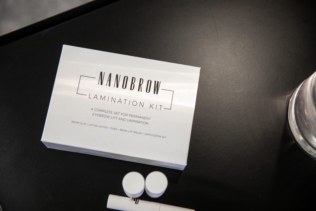 Praktisk brynløft og lamineringssæt